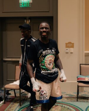 Richardson Hitchins Instagram - i gave my life and heart to my dreams and i can finally say my dreams are really coming true  i stepped up to the plate in one of my biggest moments and i was more than ready Thank You God For this gift you blessed me with 
🫡🙏🏾💯 

#TeamHit👊🏾Chins 
#ChasingGreatness