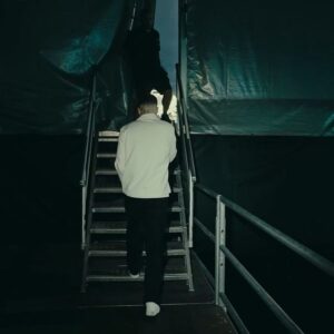 Richie Campbell Instagram - summer gone now a time fi count the profits 🏝️ swipe for a track that didn’t make it to the album