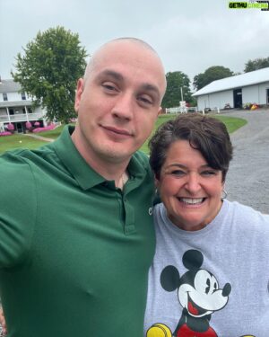 Richie Stephens Instagram - Took a wonderful tour of the Amish community just outside of Pittsburgh with @simple_life_tours. If you’re in the area it’s really worth a visit. Thanks again Susie!
.
#amish #amishcountry #amishlife #newwilmington #pennsylvania #visitpa #actorslife #actorslife🎬