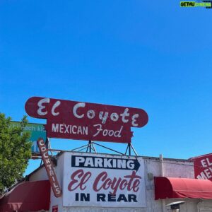 Richie Stephens Instagram - Passed by the landmark @elcoyotecafe in Hollywood a thousand times. Never tried it until today. I wasn’t disappointed!
.
.
.
.
.
.
#elcoyote #mexicanrestaurant #hollywoodrestaurants #onceuponatimeinhollywood #carnitas