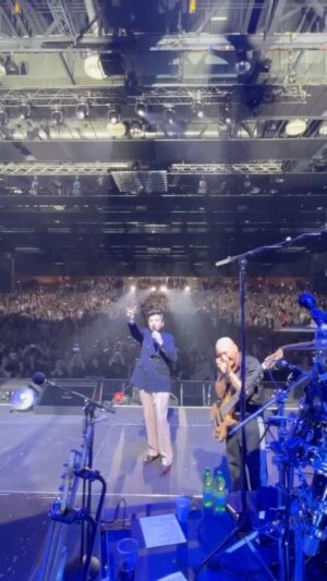 Rick Astley Instagram - What an amazing few weeks! Thank you to everyone who came down to the ‘Are We There Yet?’ tour ❤️