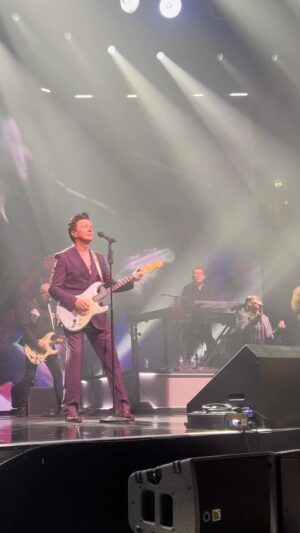 Rick Astley Instagram - A @harrystyles favourite! I’ve loved performing this on tour 🎸 Who’s excited for Borgerhout, Antwerp tonight? 🇧🇪