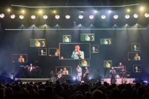Rick Astley Instagram - Caru ti Cardiff 🏴󠁧󠁢󠁷󠁬󠁳󠁿 Next stop…Glasgow 🏴󠁧󠁢󠁳󠁣󠁴󠁿

📷 @oli_sound