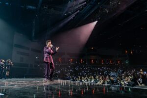 Rick Astley Instagram - Caru ti Cardiff 🏴󠁧󠁢󠁷󠁬󠁳󠁿 Next stop…Glasgow 🏴󠁧󠁢󠁳󠁣󠁴󠁿

📷 @oli_sound