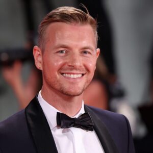 Rick Cosnett Instagram - Getting to act with the brilliant @joeledgerton meant so much to me and to be a small cog in a #PaulSchrader masterpiece alongside #SigourneyWeaver when he was being honored last night on top of the premiere at the Venice Film Festival was basically dumb luck. Too much glamor to take in for a boy from Chegutu ! 

 @labiennale 
#BiennaleCinema2022 #Venezia79 #MasterGardener 
Pics from @justjared 
@q.uintessa #esaimorales @amy_h_le @victoriahillactress @eduardolosan