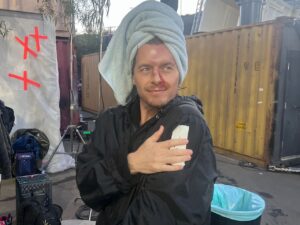 Rick Cosnett Instagram - Watch @911onabc tonight !!!!!!!! Now! 8/7c 🌊 🛳️🌊 So much love for everyone involved, thanks for for watching! @bradbuecker @johnnygray5 @ryanmurphyproductions 🫶