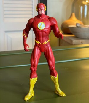 Rick Cosnett Instagram - Moving house and getting all nostalgic. We were given these by Warner Bros @candicepatton @grantgust ❤️⚡️🔥 #theflash