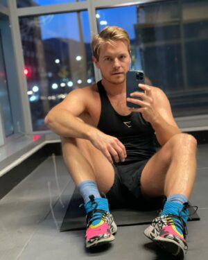 Rick Cosnett Instagram - Sunrise sunset honeys 💛 #rickrolled