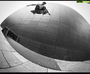 Rick McCrank Instagram - @girlskateboards @vansskate @antisocialshop @spitfirewheels @thundertrucks 📷 @fabianreichenbach