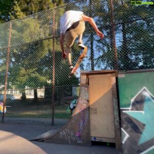 Rick McCrank Instagram - @vansskate @girlskateboards @antisocialshop @thundertrucks @spitfirewheels 📱 @liammitchell @therealjoedionbuffalo