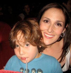 Ricki Lake Instagram - Happy 23rd Birthday Owen!  I love you so much and I am in awe of the young man you have become. Nothing makes me happier than seeing you shine in all aspects of your life.  Your entry into the world 23 years ago today in my bathtub, impacted so many and gave me my life’s purpose. Thank you for choosing me to be your mother. ❤️

#thebusinessofbeingborn