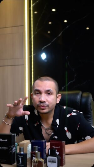 Ricky Komo Instagram - Ini cerita kenapa akhirnya gw terjun di bisnis parfum.. memang berat karna persaingan yang ketat,tapi harus semangat dan juga gw sangat Percaya diri dengan product gw yang bener2 gw perhatiin detail detail nya untuk bikin org suka dan bahagia saaat memakainya.. @Maverich buat lo..!!!