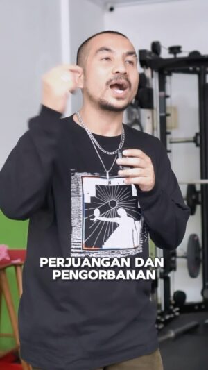 Ricky Komo Instagram - Anak rantau...!!! Jgn lupa follow @semangatrantau_ guys
