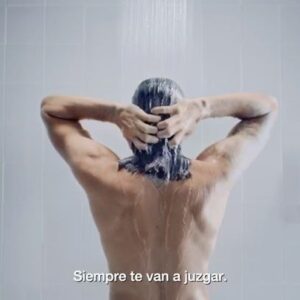 Ricky Rubio Instagram - ... por fin puedo enseñaros en primicia nuestra nueva campaña de televisión con @hys_es Lo que más me gusta es que muestra cómo el camino para lograr tus sueños no siempre es fácil, pero no por ello hay que rendirse. Todo lo contrario, esto debe hacerte más fuerte para seguir adelante… y os hablo desde mi propia experiencia. Por ello, os animo a que os liberéis de todo lo que os frena y demostréis al mundo quienes sois y de lo que sois capaces. ¡No dejes que nada te pare! #QuítateloDeLaCabeza #embajador