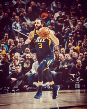 Ricky Rubio Instagram - 🚪knock knock ...