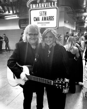 Ricky Skaggs Instagram - Backstage with @zacbrown and Sonya Isaacs / @theisaacsmusicofficial at country music’s biggest night!
.
📷: @d__m__g / @absolute_publicity 
.
.
.
#rickyskaggs #cma #zacbrownband #theisaacs #sonyaisaacs #cmaawards #backstage #countrymusic