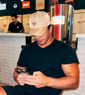 Ricky Tavares Instagram - Só pq to meio sumido desse feed 🥰🤣