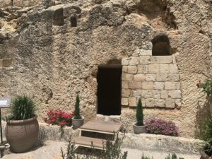 Ricky Tavares Instagram - “He is not here for he is risen”

📍The Garden Tomb - Jerusalém - Israel