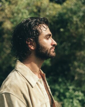 Ricky Ubeda Instagram - 🕊🌞🌼🌙 
• by @nataliereyphotography •