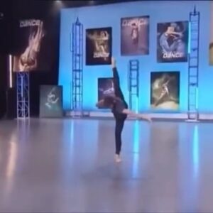 Ricky Ubeda Instagram - so you think you can dance is coming back to your tv screens ❤️‍🔥 dancers- don’t miss out on auditioning. It changed my life. so pleased dance is getting this platform again. also I still have scars from this
•
music is by the divine @davidjroch. I do not own the rights. choreo by @victorsmalley and I.