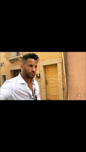 Ricky Whittle Instagram - Ugh I miss you europe ❤️🙏🏾🥰 can’t beat the culture,history and gelato 😜🍦 
If I could ever offer advice, if you can, it would be to travel, see new places ,people and experience the beauty in the world. Open your eyes,hearts and minds to the education and wonderful experiences different cultures places and people can gift you #europe #gelato #culture #travel #lovelife #livelife #livedontjustexist
