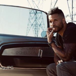 Ricky Whittle Instagram - Tatt-Tuesday🤷🏾‍♂️ no long speech, no reason, just cos😎😝 

Have a GREAT day❤️🤙🏾🙌🏾🙏🏾 

@chelsealaurenla 📸 #photography #photoshoot #portrait #gt500 #1967mustang #shelbygt500 #actorslife