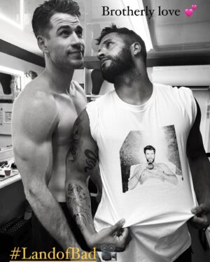 Ricky Whittle Instagram - It’s so great when you get to work with family ❤️🙌🏾😂😝 (👀the t-shirt🤣)
Find you someone that looks at you the way I look at my lil brother @liamhemsworth 😍🤣

Seriously though, I can not speak more highly of my lil bro. He has and is everything and I would protect this gentle giant with my life. Sometimes people cross your path to remind you of the good people in this world. He is one of them on every level and I love good things for good people. I can’t wait for you all to see his great performance in #LandofBad 🎥🔥The man is working his butt off and delivering each day.
It says a lot about him and probably his incredible family too. @hemsworthluke too without doubt one the funniest,most intelligent,generous and humble peeps I know, ugh love him❤️🙌🏾 what a gift working with these two,even finally meeting my true Aussie mum and dad after a lifetime apart 😝❤️🇦🇺 nothing but love for this family and all the great things they deserve that come their way. Special mention to our 5th brother @jadengarft 🤣❤️ love from the #whittlehemsworth #family #landofbad #movie #action #thriller #deltaforce #australia #goldcoast #grateful #happyplace #positivitybreedspositivity #calloutgoodpeople #calloutbadpeople #celebratepositivity #positivevibes #awhittlelove huge thanks and props to @vxp @christiieeee and @lalice_hnt  for making my new fave T shirt🤣🤙🏾 #goldcoastfam