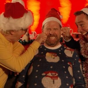 Ricky Wilson Instagram - There’s a new Christmas anthem! 😜🎄🎅🏼

Watch the full video on our Youtube channel 📺

#RickyWilson #Kaiserchiefs #parody #christmas #everydayiloveyoulessandless #ChrisEvans #RyanTubridy