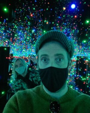 Ricky Wilson Instagram - Went to the Kusama exhibition @tate with my friend @george_buxton 
It was mega. 👍💡
