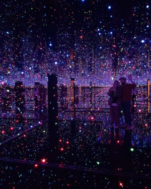 Ricky Wilson Instagram - Went to the Kusama exhibition @tate with my friend @george_buxton 
It was mega. 👍💡