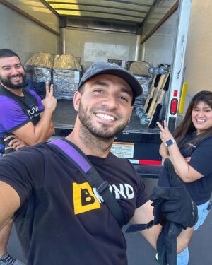 Rico Suarez Instagram - Thankful for God blessing me with the gift to be the founder of this company @muvrusa

Thankful for this human experience, good and bad. All love 💜✨💫🙏