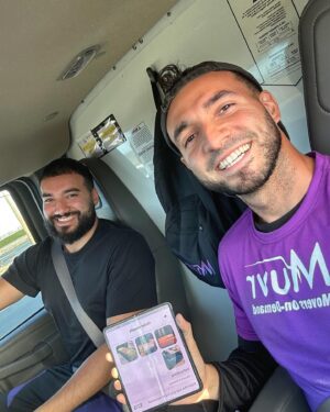 Rico Suarez Instagram - Thankful for God blessing me with the gift to be the founder of this company @muvrusa

Thankful for this human experience, good and bad. All love 💜✨💫🙏
