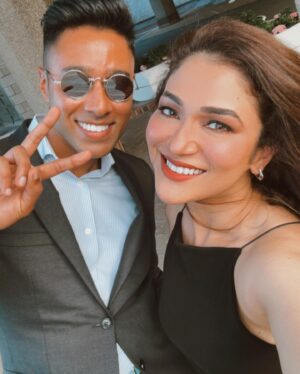 Ridhima Pandit Instagram - Took some time off to “live” a little 💗🥹 
Ghost mode deactivated 💁🏻‍♀️🙌🏻 

B’days are always special thankyou to each one of you for making it so so special for me with your wishes 💗💗💗. Spent it with my loved ones, missed a few.. This b’day was different and special ♥️☺️✨
.
.
.
#birthday2024 #birthdayszn #london #londonlife