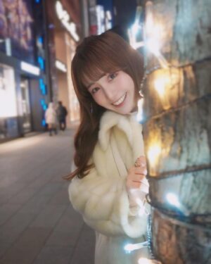 Rika Nakagawa Instagram - .
銀座のイルミネーション綺麗だったよ🐰❄️🤍✨
