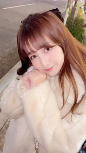 Rika Nakagawa Instagram - #はにかみショート #僕の恋人が可愛すぎる #ノイミー #イルミネーション2022 #イルミネーションデート #イルミネーション #中川梨花