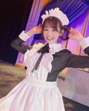 Rika Nakagawa Instagram - .
舞台『 #メイドランカー！詰り蹴落とし跪け乙女』
.
2022.12.23〜12.27 @シブゲキ
.
古い風習が正しいわけではない。疑ったり迷いながらも「メイドとは何か？」物事の根本を見つめ直す少女達の真っ直ぐな生き様が、いつまでも皆様の胸に残り続けますように。

全てはあなたのために😌
ありがとうございました✨

ツツジ役 中川梨花🐏🌼
.
p.s.全9公演を終えたとき、急に自分の中で張り詰めていたものが降りたのか、主演のまちゃりんの顔を見た瞬間、どばどば泣きました。