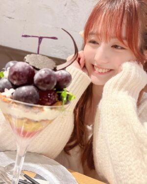 Rika Nakagawa Instagram - .
夜パフェ🤤🍇🤍🌙