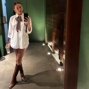 Riley Dandy Instagram - Thought I looked cute until I suddenly started craving KFC and realized I do indeed look like Coronel Sanders