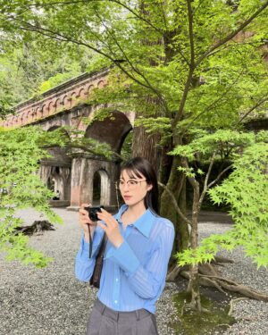 Rina Koyama Instagram - @blue_palang.official 🐬🎧
#bluepalang #ブルーパラン
#sheerdockingshirt
#오오티디 #오오티디룩 #오오티디패션 #패션 #패션스타그램 #패션코디 #데이리룩 #카페 #카페스타그램 #일상 #일상스타그램 #일상 #일상스타그램 #일본 #ootd #daily #dailylook