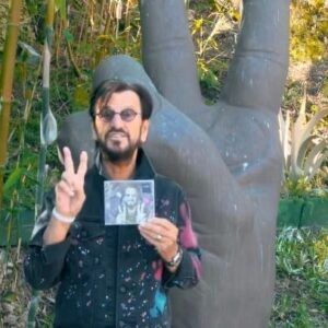Ringo Starr Instagram - A Peace and Love update from Ringo and His All Starr Band as they return to touring 😎✌️🌟❤️🎶🍒🌈🥦👏🦏☮️