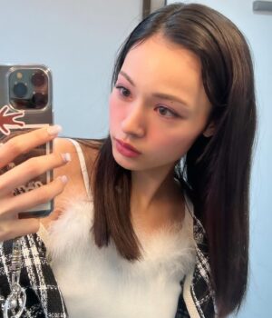 Rinka Otani Instagram - 急な雨や強風で天気が忙しないねえ
体調にお気をつけて💐