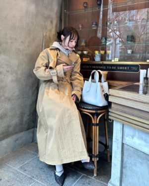 Rinka Otani Instagram - お仕事の日はどんなバッグ？
私はこれくらいがベストサイズです🩶👜

#CharlesKeithSS24
#ImwithCharlesKeith
#PR
#チャーキーフレンズ
#チャールズアンドキース
