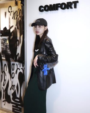 Rinka Otani Instagram - いつも付けてるpiyongs👯‍♀️
@comfort.seoul 
5/7まで🐈‍⬛
@prchrmr