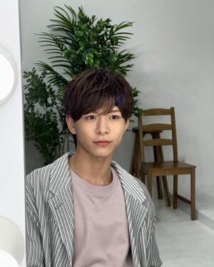 Rio Komiya Instagram - 閏年4年に1度らしい
初めて知りました勉強になります

明日から3月よろしくお願いします