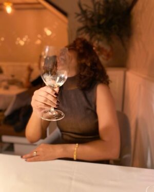 Rita Cruz Instagram - À vossa ! 🍷