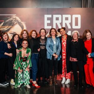 Rita Cruz Instagram - Aqui conseguem ver o tamanho da equipa do Erro 404, liderada pela @pat.sequeira 
Não são muitos nem poucos , são bastantes.

Dia 11 de Março está quase aí! 
@rtppt
@theboard_actorsagency