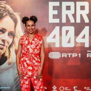 Rita Cruz Instagram - Aqui conseguem ver o tamanho da equipa do Erro 404, liderada pela @pat.sequeira 
Não são muitos nem poucos , são bastantes.

Dia 11 de Março está quase aí! 
@rtppt
@theboard_actorsagency