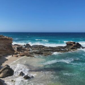 Rita Marrafa de Carvalho Instagram - Bom… não tinha férias há quase um ano. Tirei uma semana para me esquecer, bronzear, ler, dormir e rir com a @alunascimento 
Formentera é um pequeno paraíso onde vou deixar raiz. 

Fiquem com um saborzinho doce do primeiro dia. E esperem porque vos encher de dias incríveis.