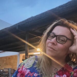 Rita Marrafa de Carvalho Instagram - Bom… não tinha férias há quase um ano. Tirei uma semana para me esquecer, bronzear, ler, dormir e rir com a @alunascimento 
Formentera é um pequeno paraíso onde vou deixar raiz. 

Fiquem com um saborzinho doce do primeiro dia. E esperem porque vos encher de dias incríveis.