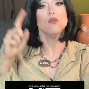 Rita von Hunty Instagram - Vcs já viram o último vídeo que foi ao ar lá no canal?

O vídeo de encerramento da série ABC DO SOCIALISMO visa responder a uma pergunta: Por que socialistas falam tanto sobre a classe trabalhadora?

Corre lá para ver o vídeo completo :)